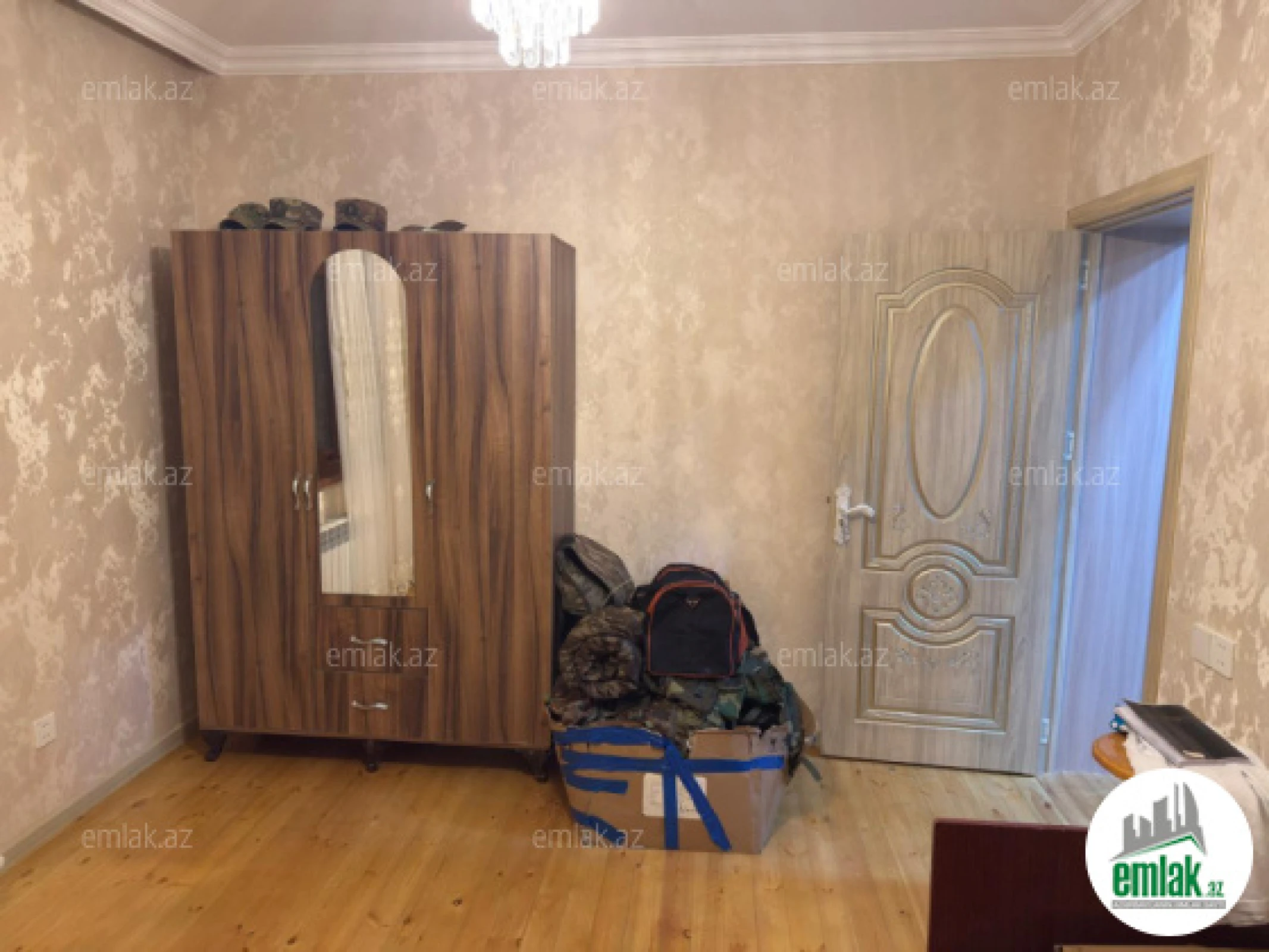 Satılır 5 otaqlı həyət evi 165 m²