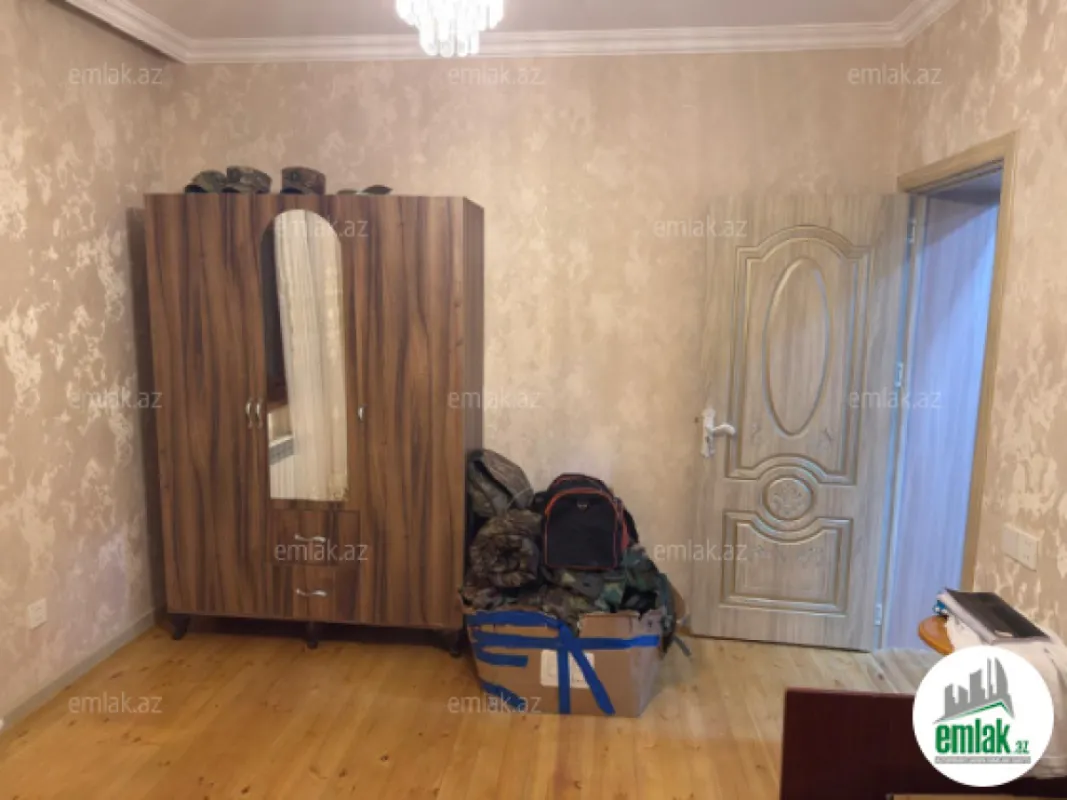 Satılır 5 otaqlı həyət evi 165 m²