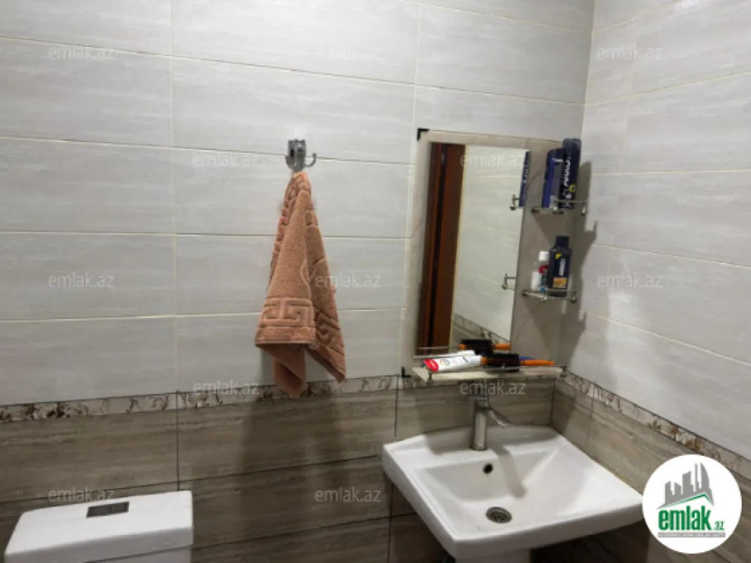 Satılır 5 otaqlı həyət evi 165 m²