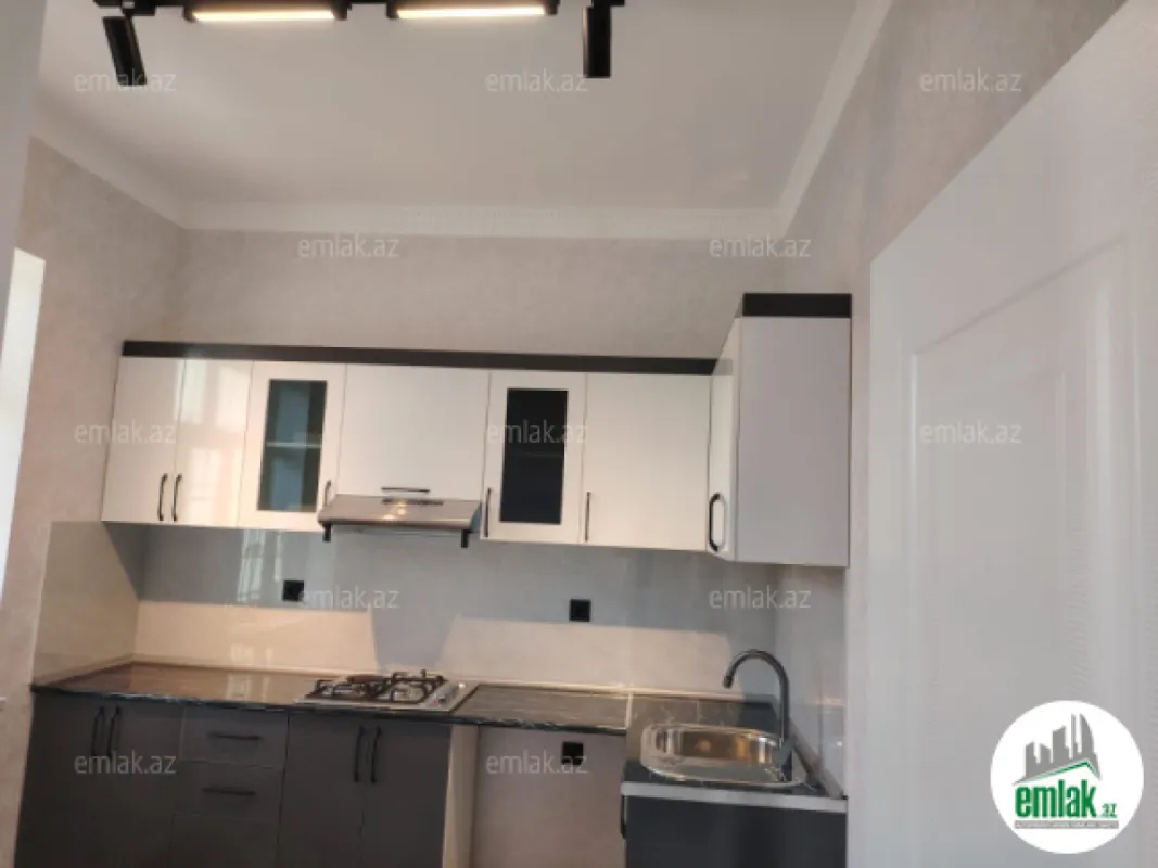 Satılır 3 otaqlı həyət evi 100 m²