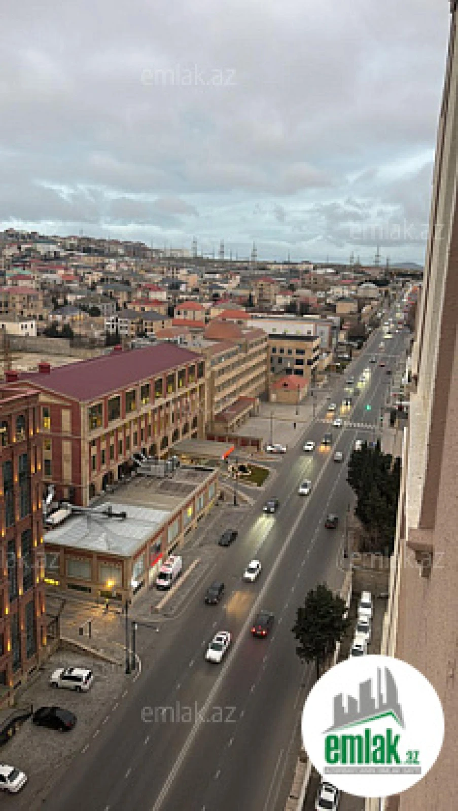 Satılır 3 otaqlı yeni tikili 100 m²