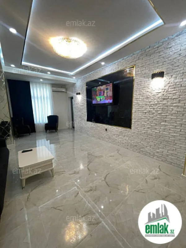 Satılır 3 otaqlı yeni tikili 100 m²