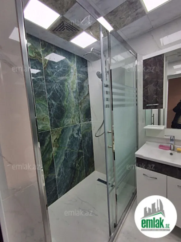 Satılır 2 otaqlı köhnə tikili 55 m²