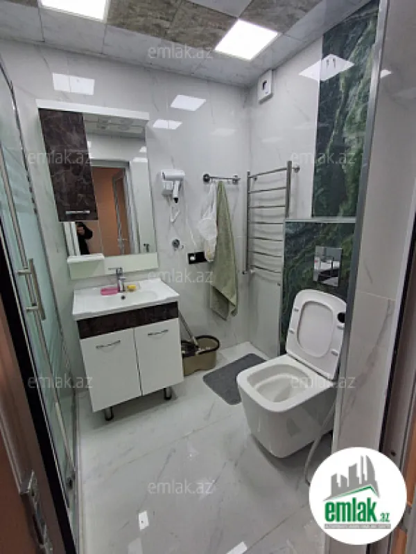 Satılır 2 otaqlı köhnə tikili 55 m²