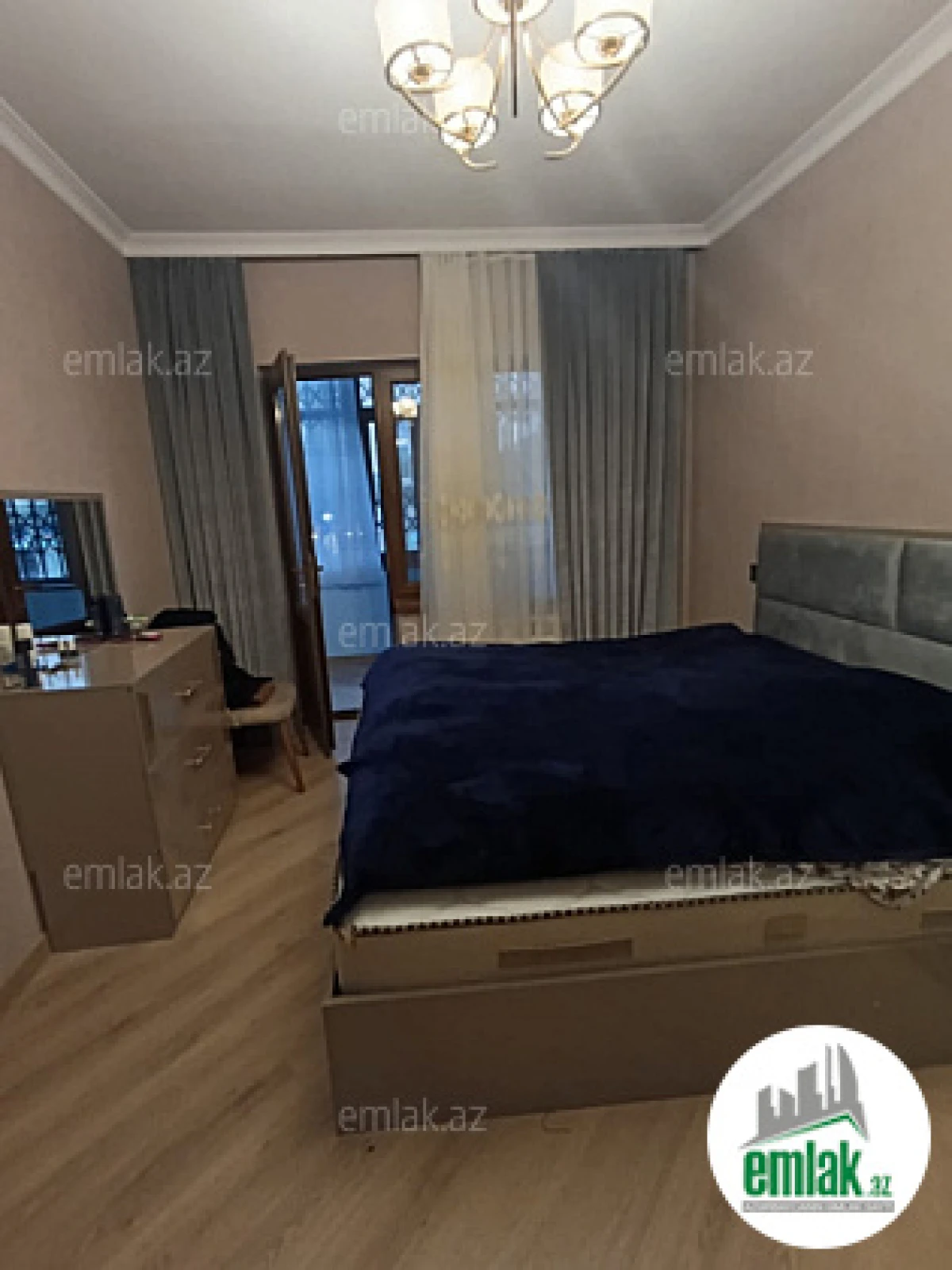 Satılır 3 otaqlı köhnə tikili 85 m²