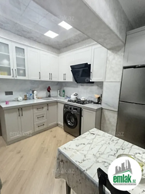 Satılır 3 otaqlı köhnə tikili 85 m²