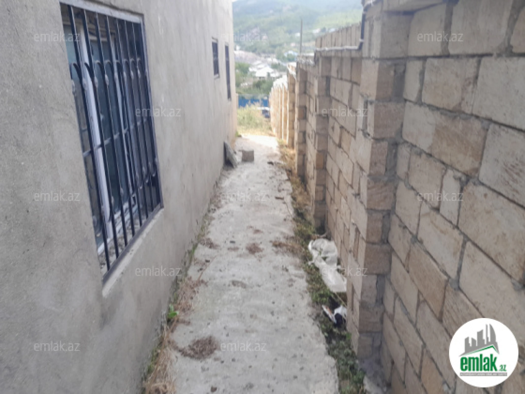 Satılır 6 otaqlı mənzil 200 m²