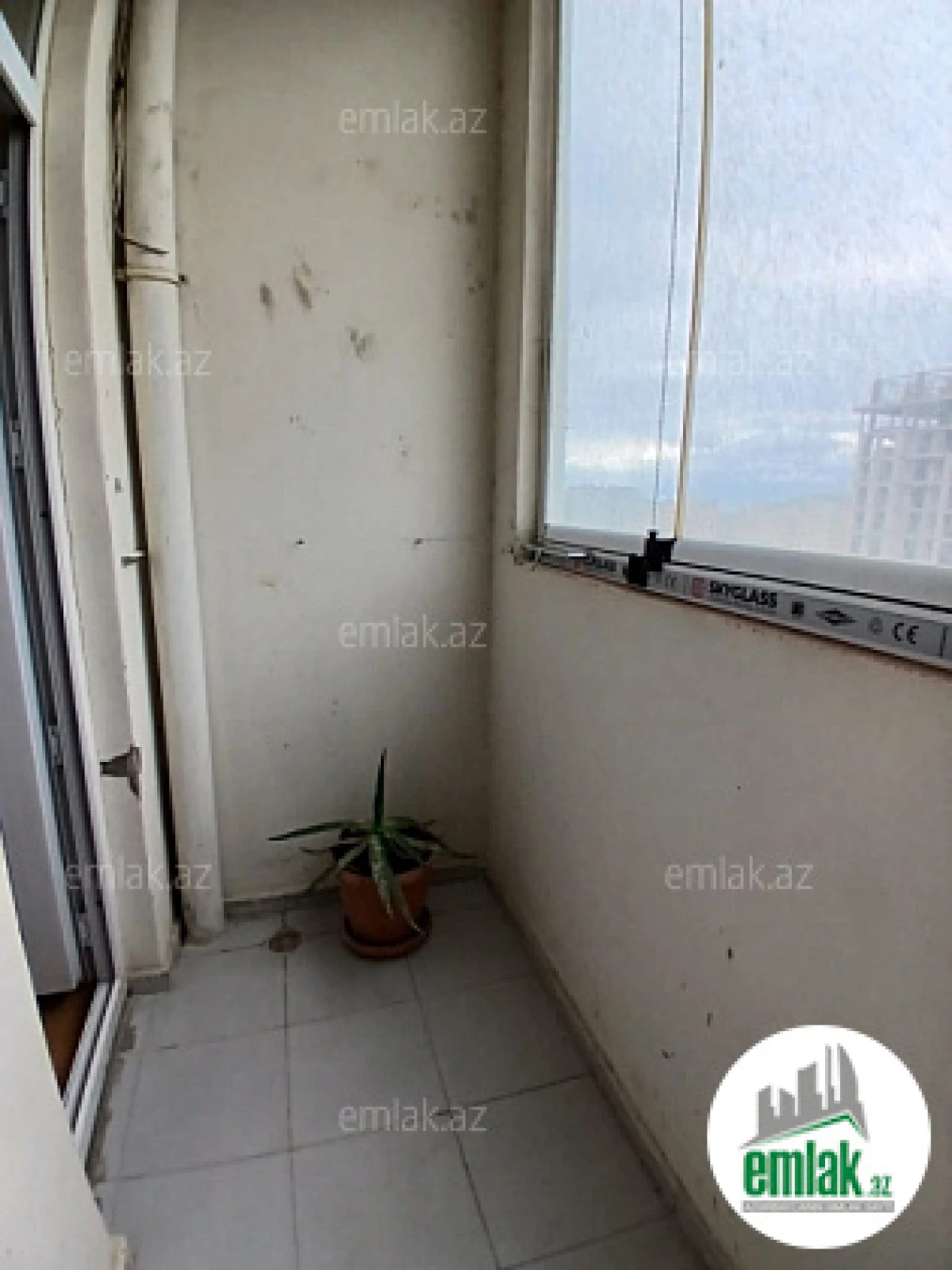 Satılır 2 otaqlı yeni tikili 70.5 m²