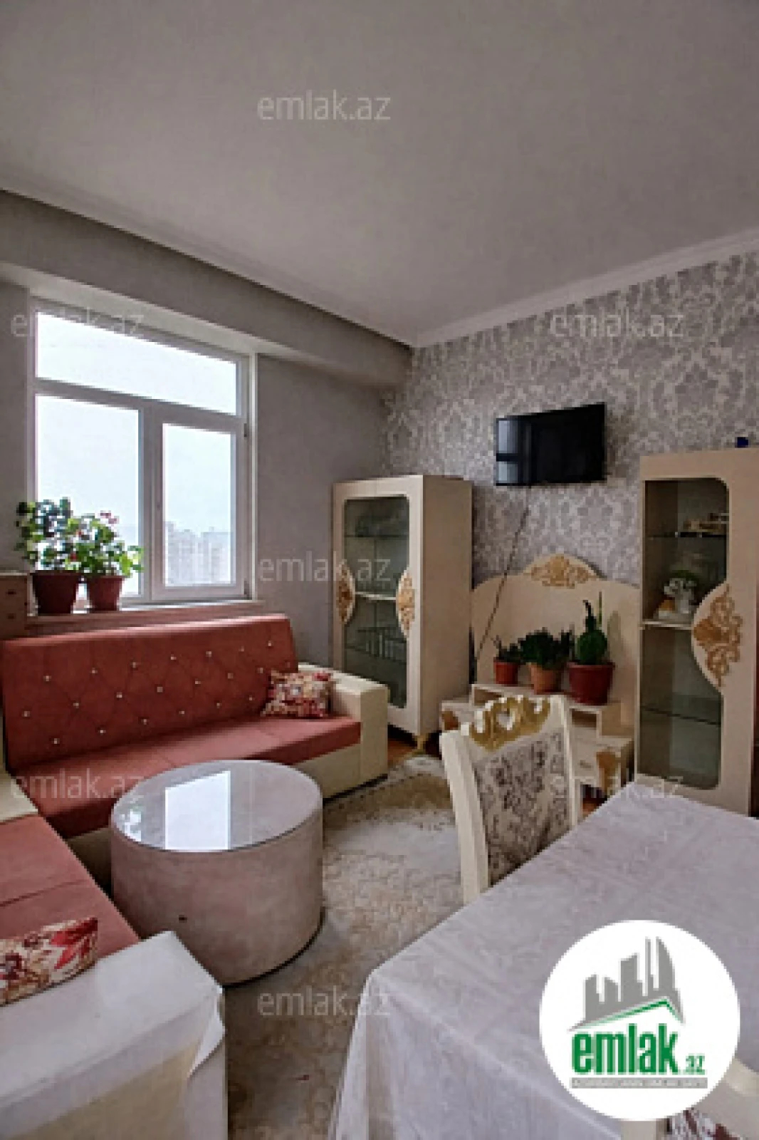 Satılır 2 otaqlı yeni tikili 70.5 m²