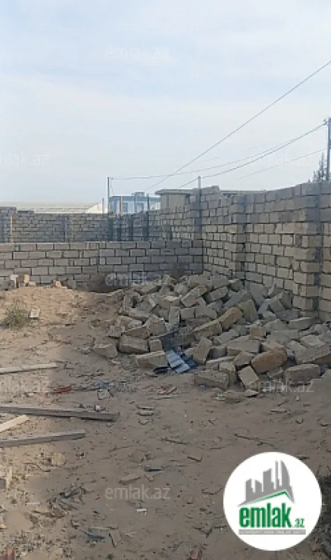 Satılır 4 otaqlı mənzil 156 m²