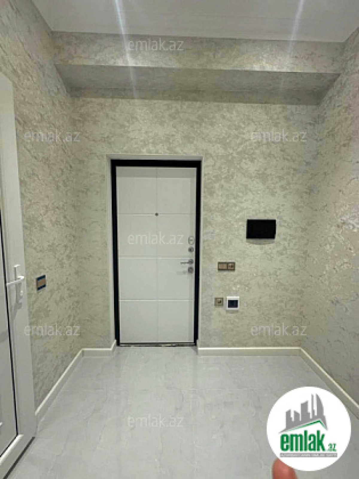 Satılır 2 otaqlı yeni tikili 56 m²