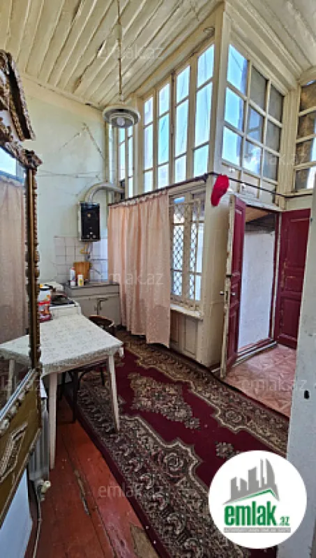 Satılır 3 otaqlı köhnə tikili 55 m²