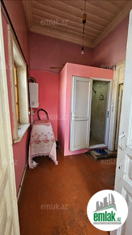 Satılır 3 otaqlı köhnə tikili 55 m²