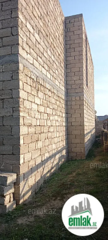 Satılır 8 otaqlı həyət evi 340 m²