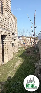 Satılır 8 otaqlı həyət evi 340 m²