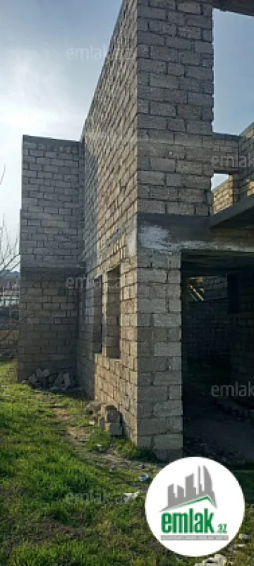 Satılır 8 otaqlı həyət evi 340 m²