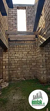 Satılır 8 otaqlı həyət evi 340 m²