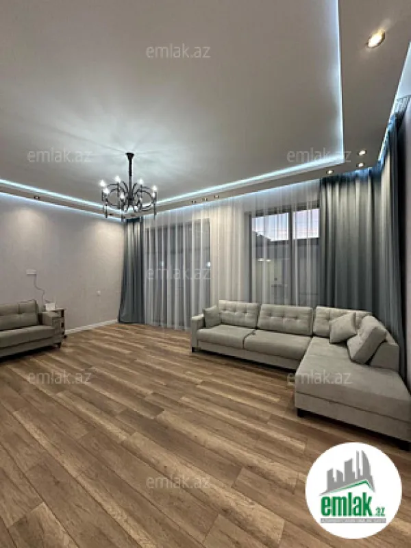 Satılır 4 otaqlı mənzil 180 m²
