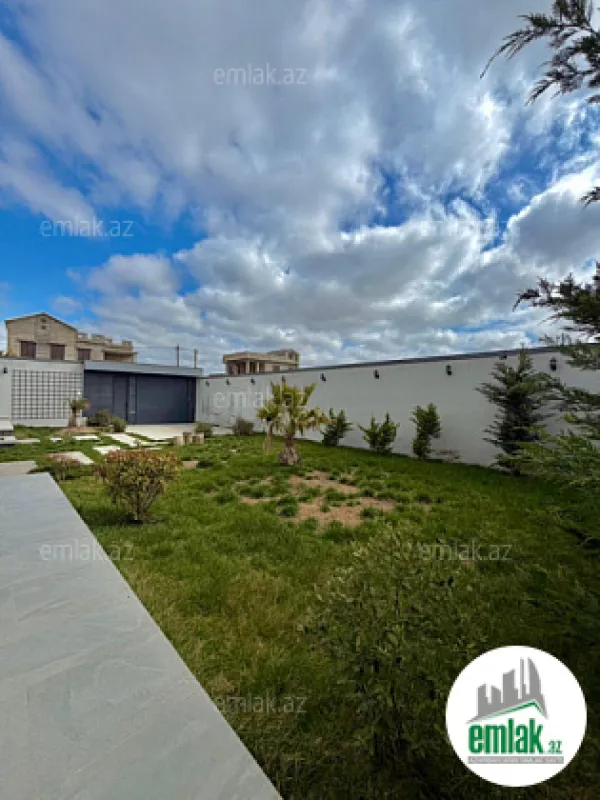 Satılır 4 otaqlı mənzil 200 m²