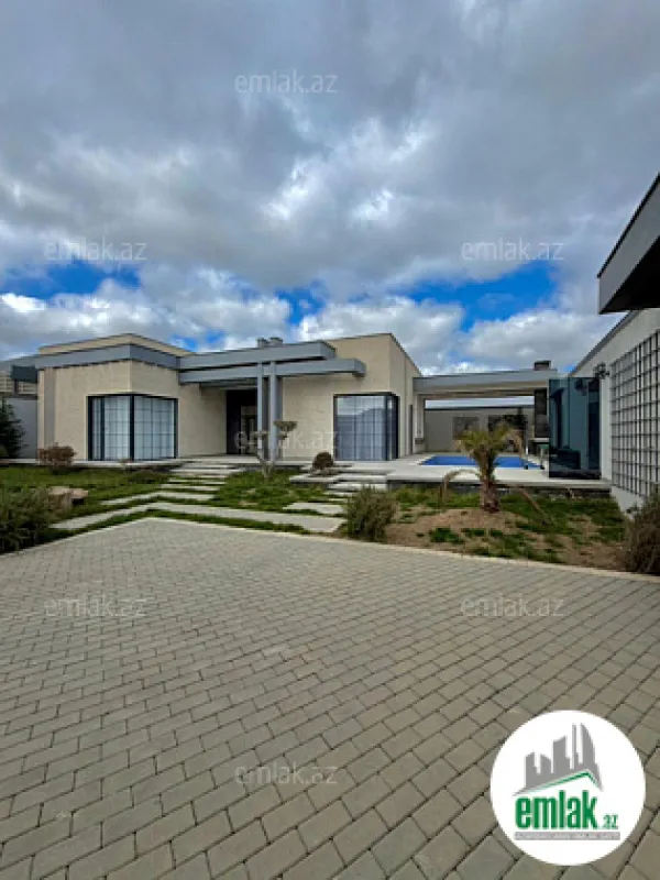 Satılır 4 otaqlı mənzil 200 m²