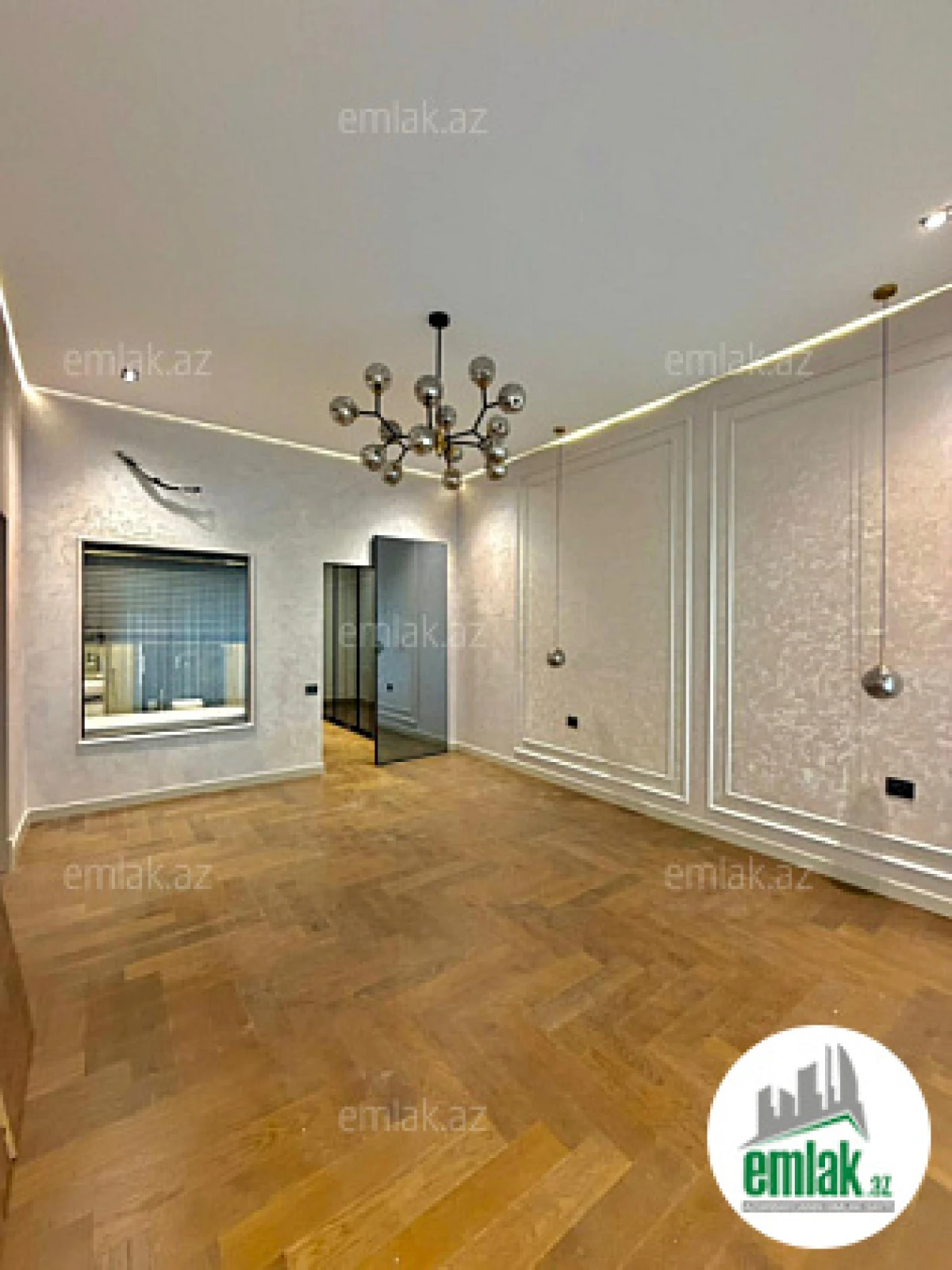 Satılır 5 otaqlı mənzil 300 m²