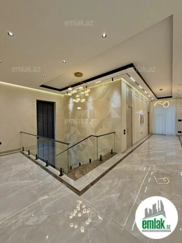 Satılır 5 otaqlı mənzil 300 m²