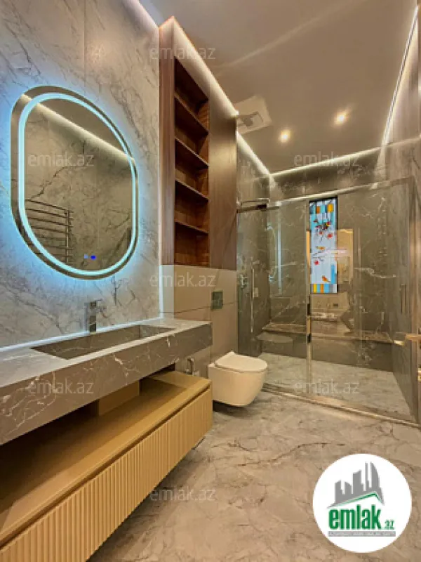 Satılır 5 otaqlı mənzil 300 m²