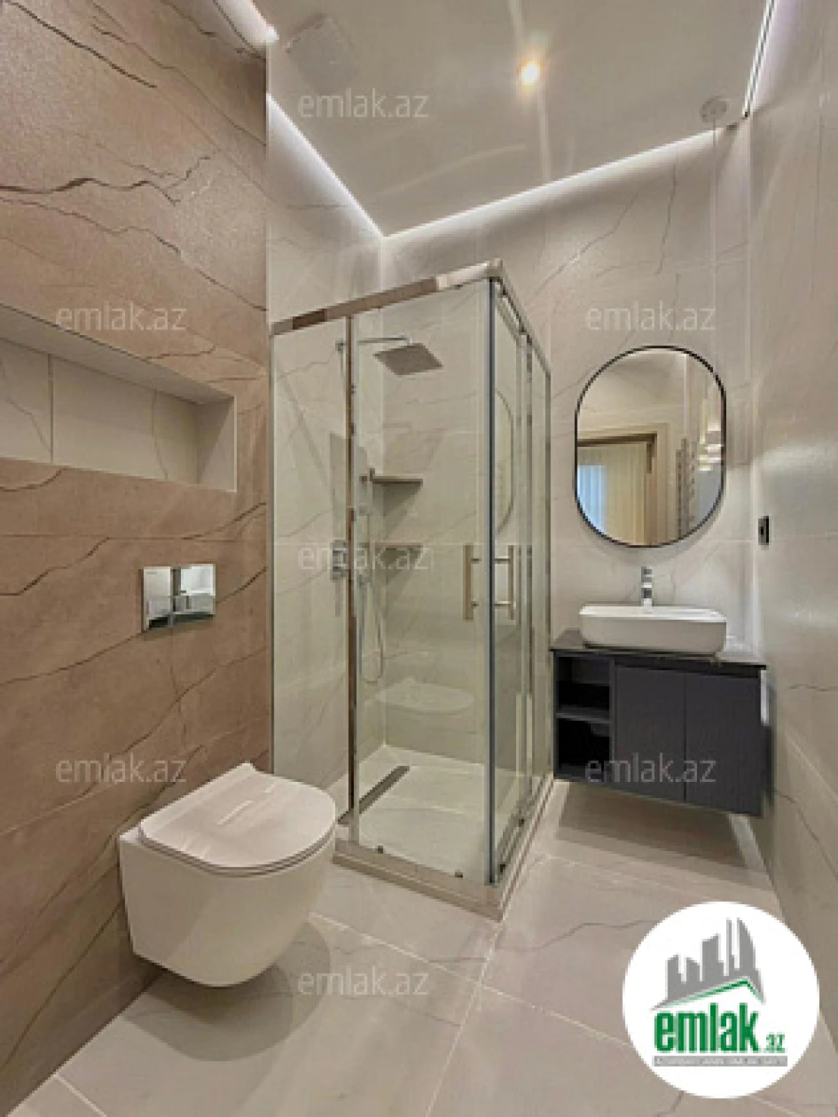 Satılır 5 otaqlı mənzil 300 m²