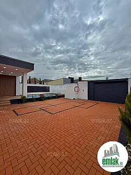 Satılır 4 otaqlı mənzil 150 m²