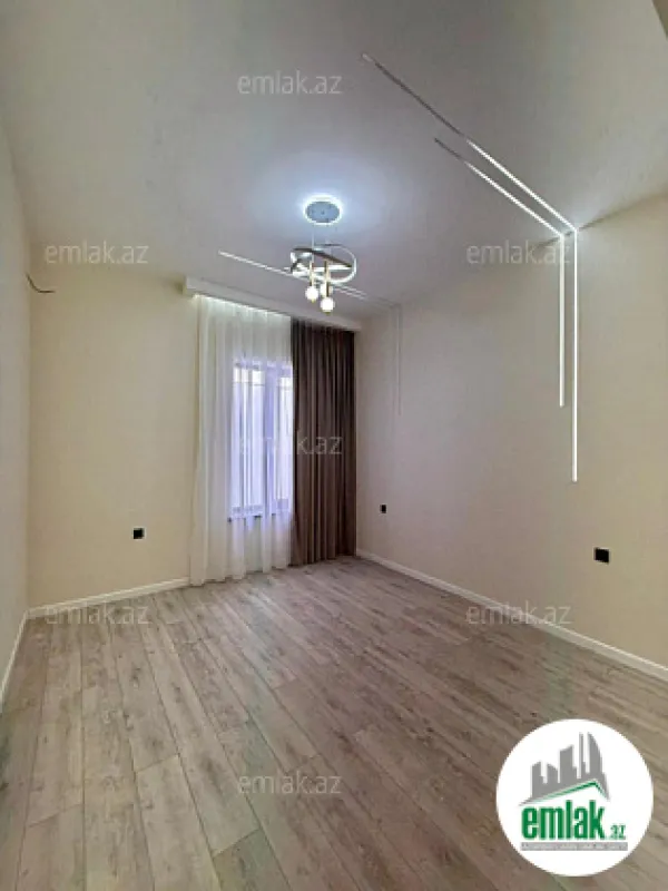 Satılır 4 otaqlı mənzil 150 m²
