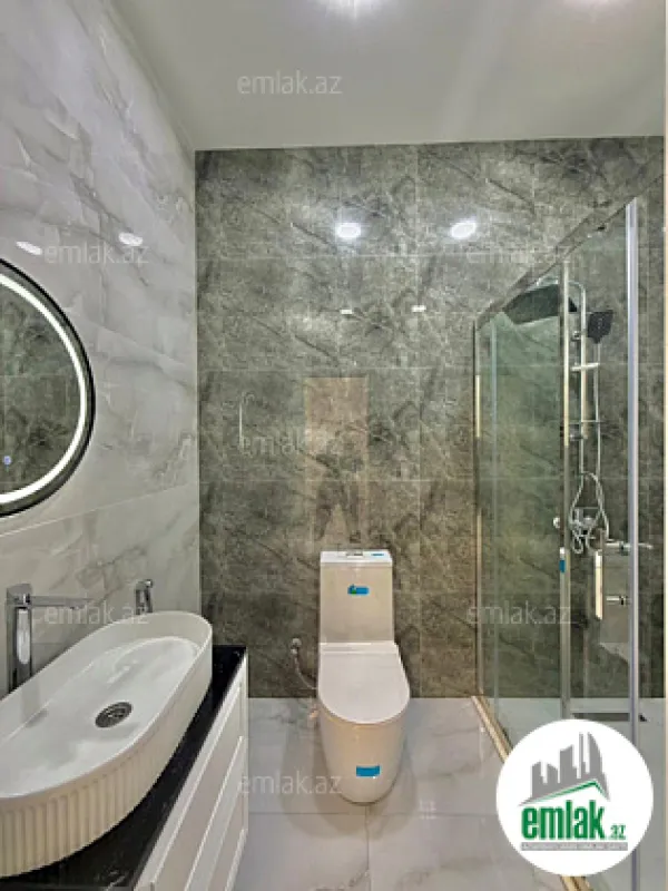 Satılır 4 otaqlı mənzil 180 m²