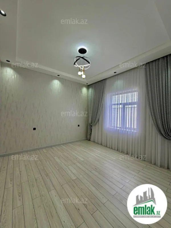 Satılır 4 otaqlı mənzil 180 m²