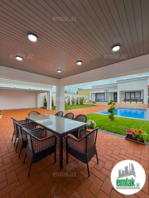 Satılır 4 otaqlı mənzil 180 m²