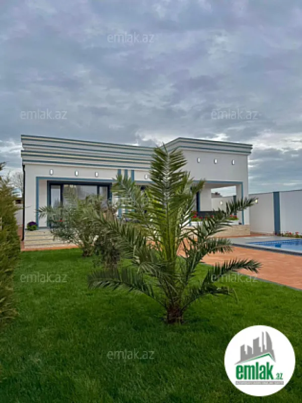 Satılır 4 otaqlı mənzil 180 m²