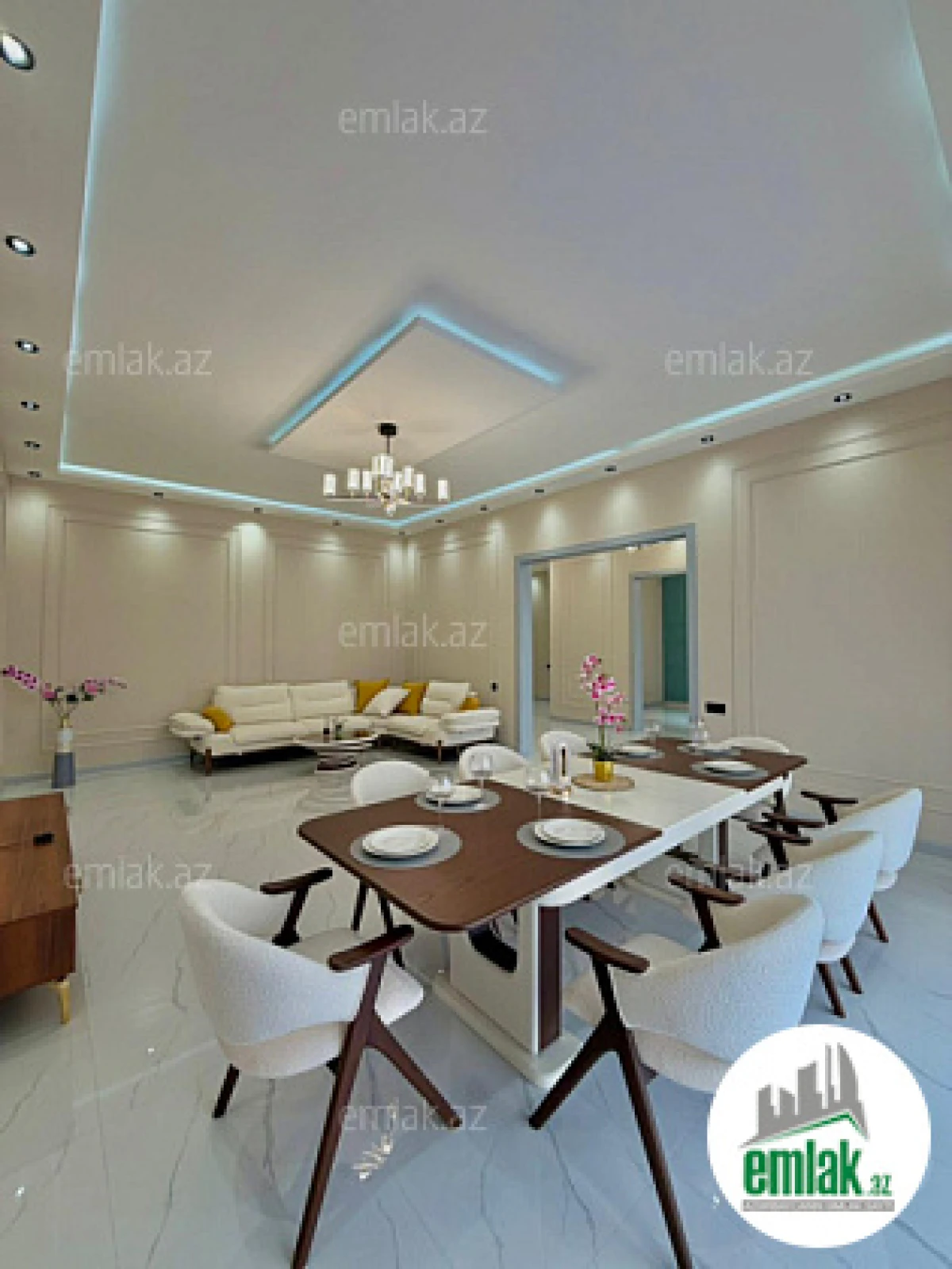 Satılır 4 otaqlı mənzil 180 m²
