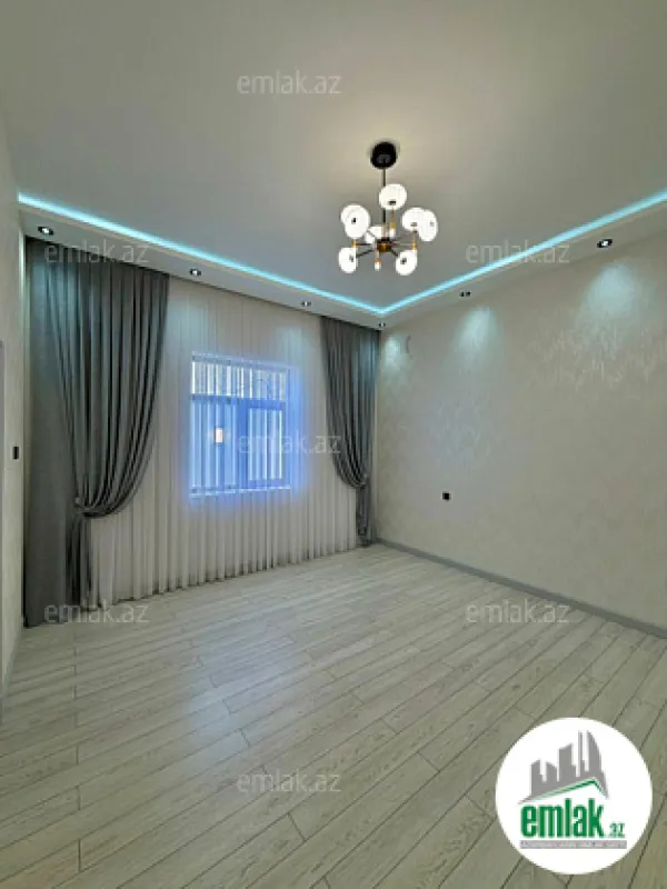 Satılır 4 otaqlı mənzil 180 m²