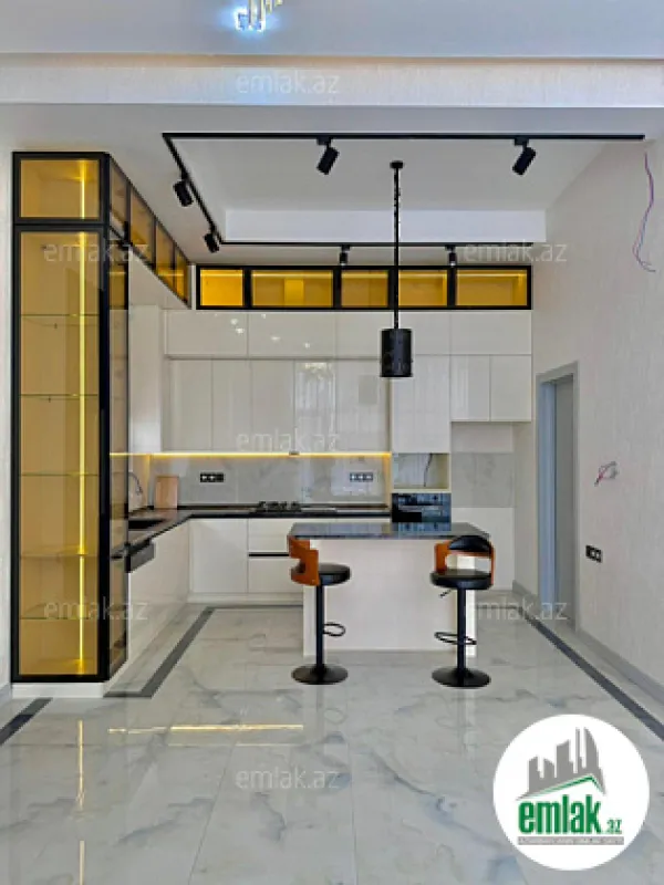 Satılır 4 otaqlı mənzil 170 m²