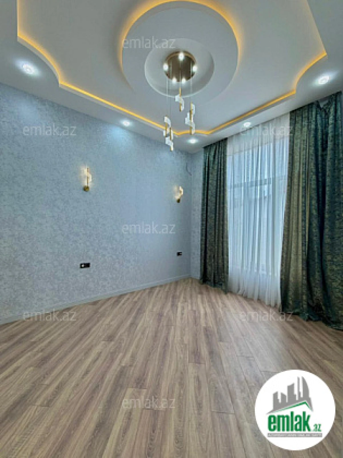 Satılır 4 otaqlı mənzil 170 m²