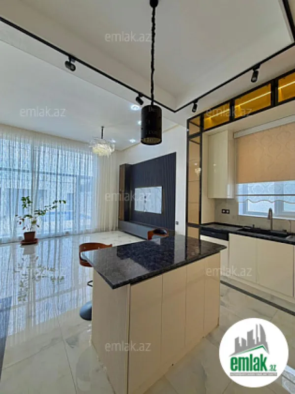Satılır 4 otaqlı mənzil 170 m²