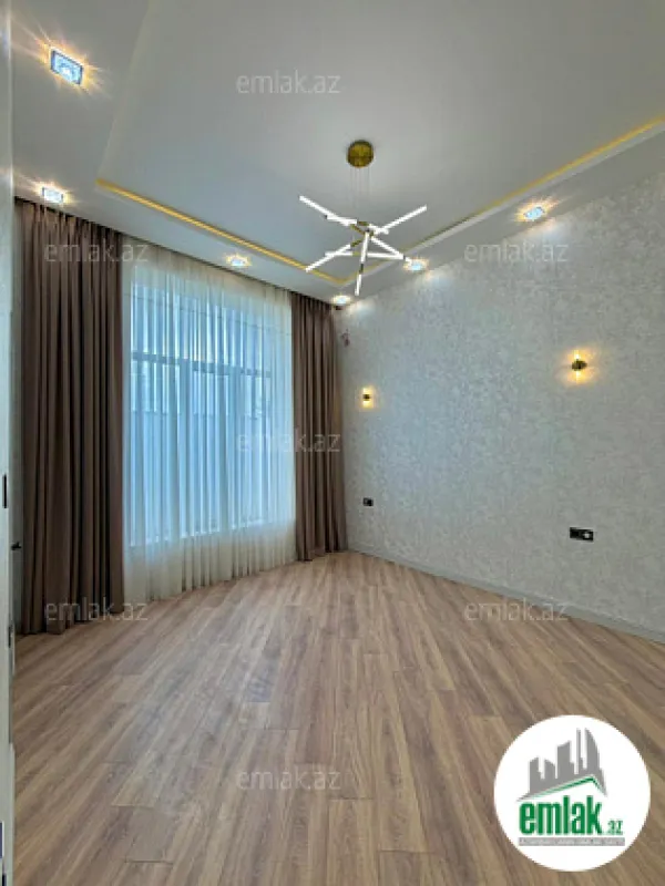 Satılır 4 otaqlı mənzil 170 m²