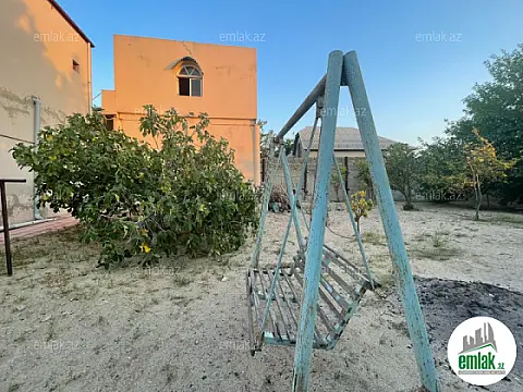 Satılır 7 otaqlı mənzil 210 m²