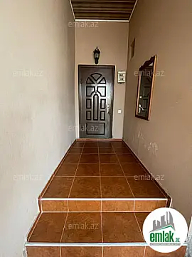 Satılır 7 otaqlı mənzil 210 m²