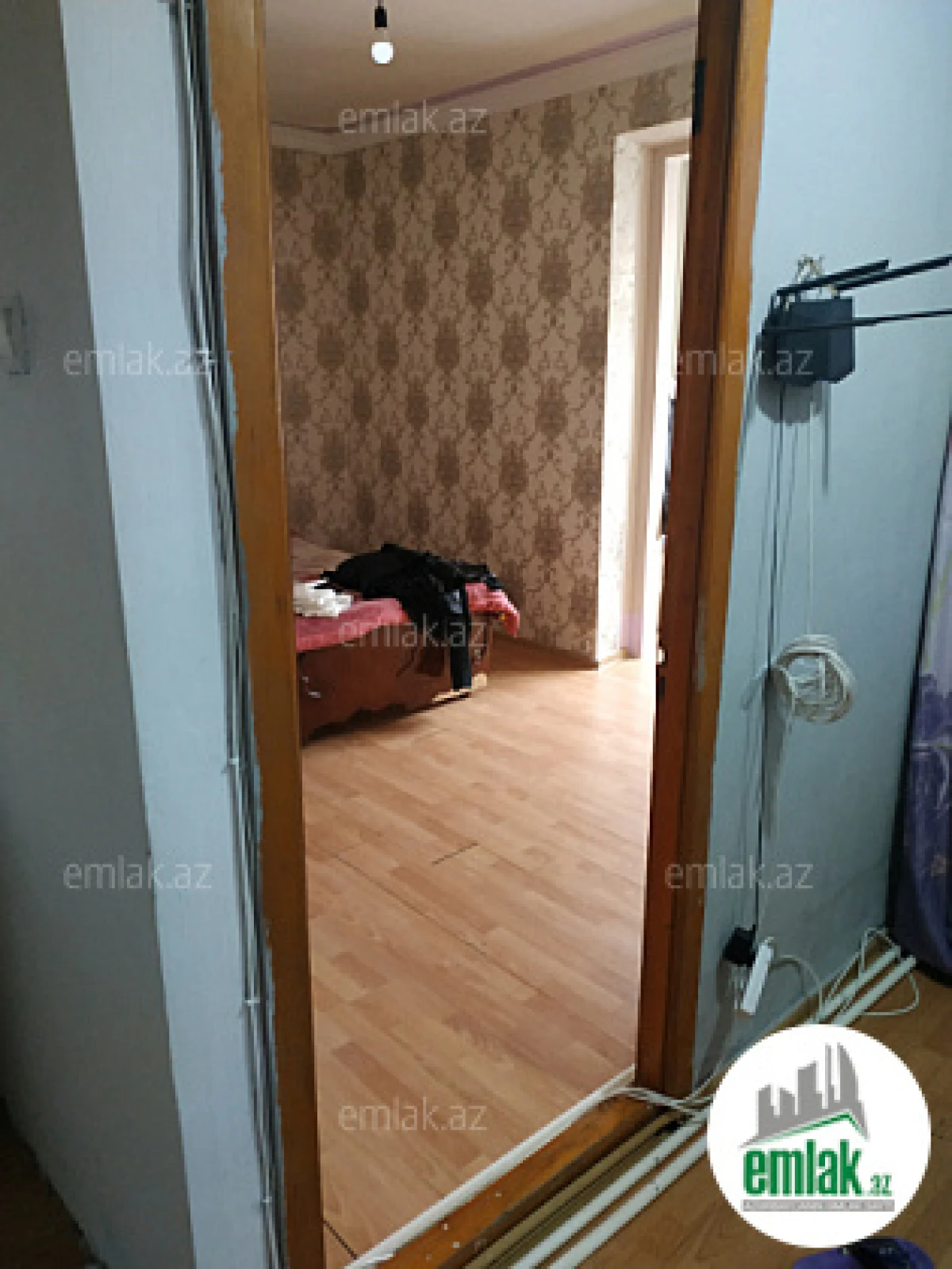 Satılır 2 otaqlı köhnə tikili 26 m²