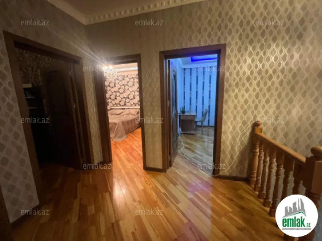 Satılır 6 otaqlı həyət evi 250 m²