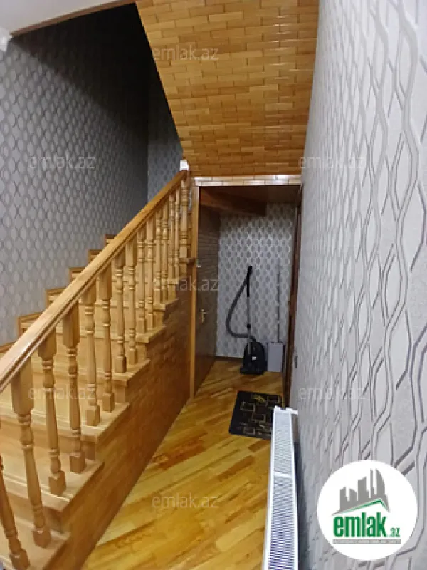 Satılır 6 otaqlı həyət evi 250 m²