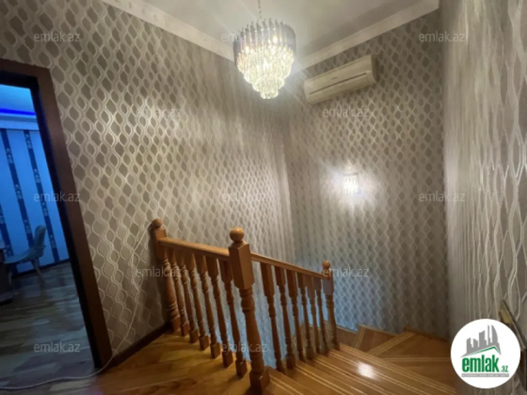 Satılır 6 otaqlı həyət evi 250 m²