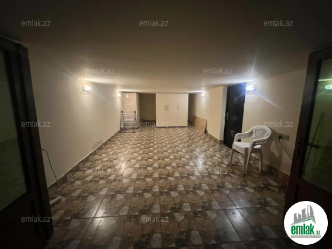 Satılır 6 otaqlı həyət evi 250 m²