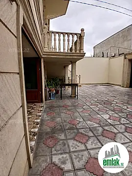Satılır 6 otaqlı həyət evi 250 m²