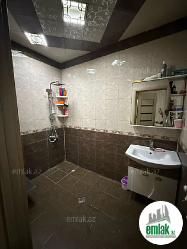 Satılır 2 otaqlı yeni tikili 90 m²