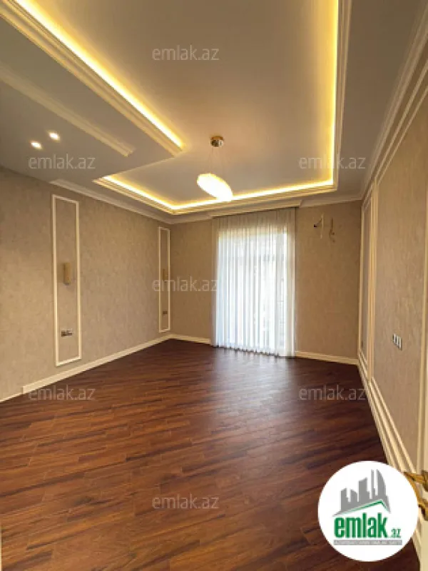 Satılır 5 otaqlı mənzil 300 m²